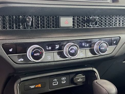 Used 2024 Honda CR-V EX image 15
