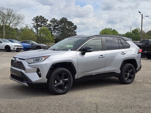Used 2020 Toyota RAV4 XSE w/ XSE Grade Weather Package AWD/4WD image 1