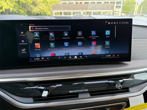 New 2026 BMW X7 xDrive40i w/ Premium Package image 24