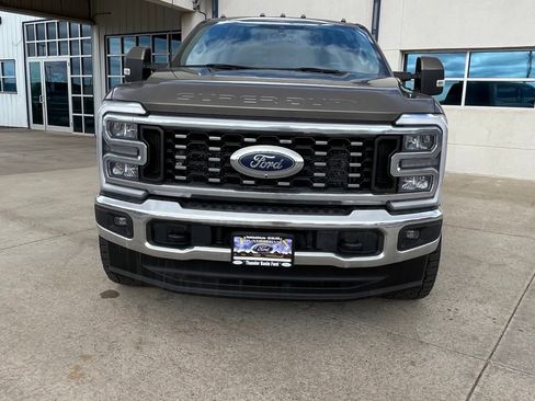 Used 2023 Ford F350 Lariat AWD/4WD image 2