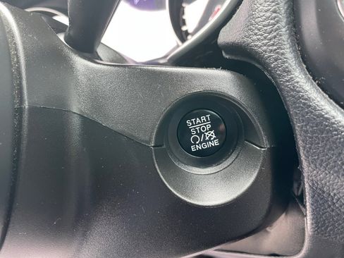 Used 2018 Jeep Compass Sport image 26