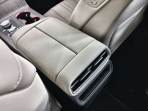 New 2026 Genesis GV80 2.5T Select AWD/4WD image 23