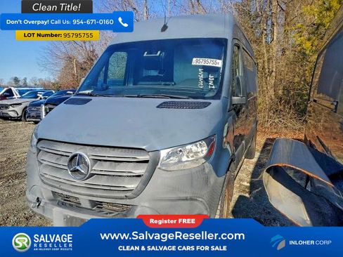 Used 2019 Mercedes-Benz Sprinter 144 image 1