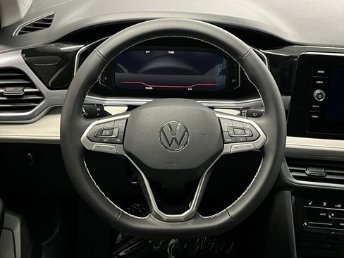New 2026 Volkswagen Taos SEL AWD/4WD image 9