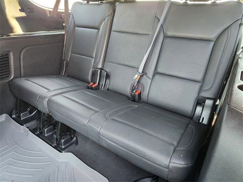 Used 2022 Chevrolet Suburban Z71 w/ Z71 Off-Road Package image 31