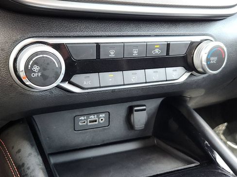 Used 2024 Nissan Altima 2.5 SR FWD image 29