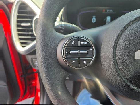 New 2025 Kia Soul LX image 14