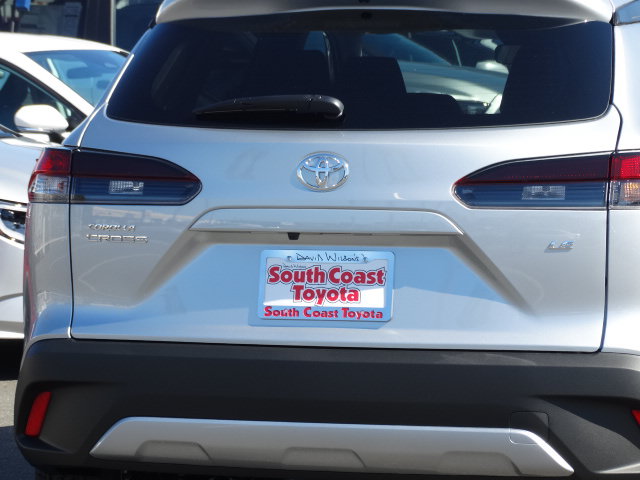 New 2026 Toyota Corolla Cross LE FWD image 7