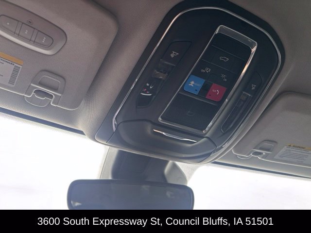 Used 2023 Jeep Grand Cherokee L Limited AWD/4WD image 39