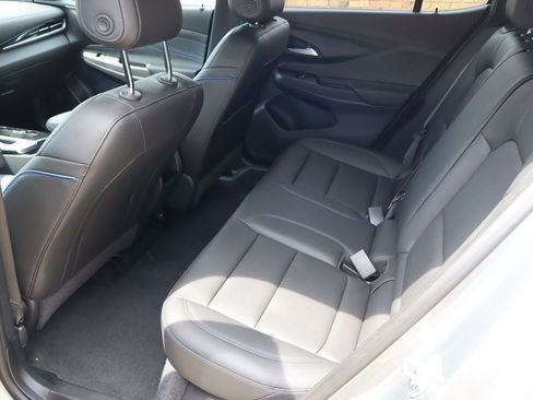 Used 2025 Buick Envista Sport Touring FWD image 5