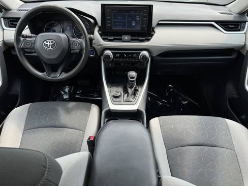 Certified 2019 Toyota RAV4 XLE AWD/4WD image 12