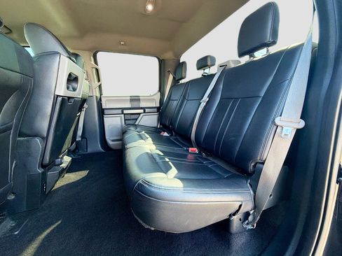 Used 2020 Ford F150 XLT image 19