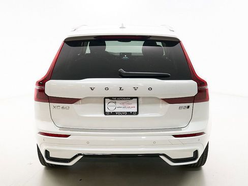New 2026 Volvo XC60 B5 Plus w/ Climate Package AWD/4WD image 8
