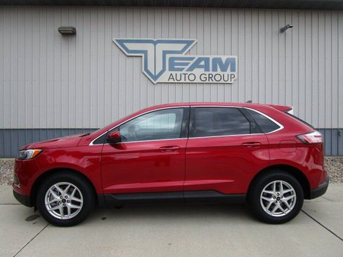 Used 2023 Ford Edge SEL w/ Convenience Package AWD/4WD image 4