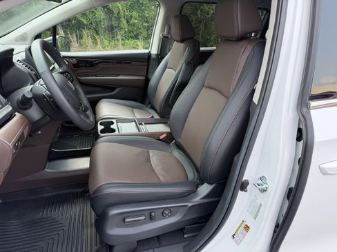 Used 2026 Honda Odyssey Elite image 21