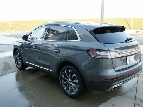 Used 2023 Lincoln Nautilus Reserve w/ Equipment Group 201A image 5