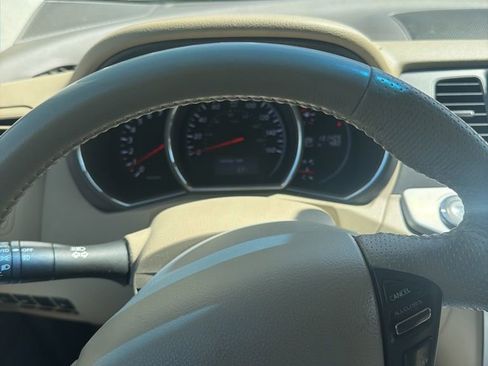 Used 2012 Nissan Murano LE w/ Platinum Pkg AWD/4WD image 2