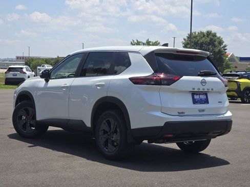New 2026 Nissan Rogue SV w/ Cold Weather Package AWD/4WD image 11