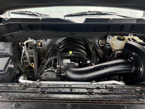 Used 2019 Chevrolet Silverado 1500 RST AWD/4WD image 28