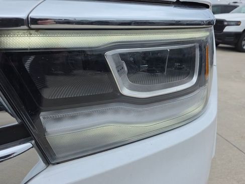 Used 2022 RAM 1500 Laramie AWD/4WD image 9