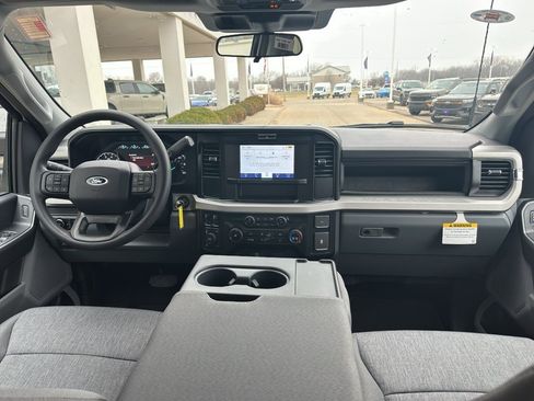 New 2026 Ford F350 4x4 Crew Cab Super Duty image 13