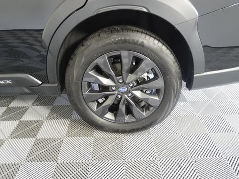 Certified 2025 Subaru Outback Onyx Edition AWD/4WD image 18