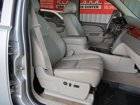 Used 2012 GMC Sierra 2500 SLT w/ SLT Convenience Package AWD/4WD image 31
