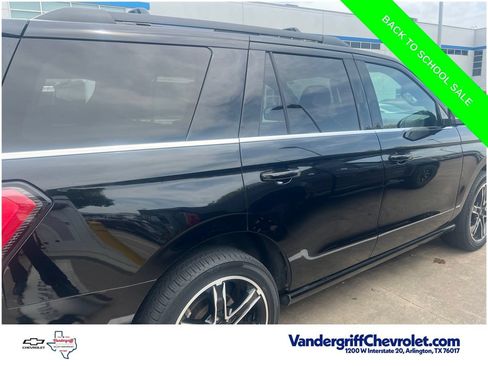 Used 2021 Ford Expedition Limited AWD/4WD image 6