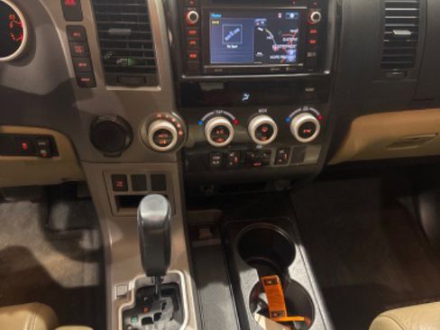 Used 2017 Toyota Sequoia SR5 w/ Premium Package image 49