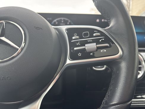 Used 2022 Mercedes-Benz A 220 4MATIC image 26