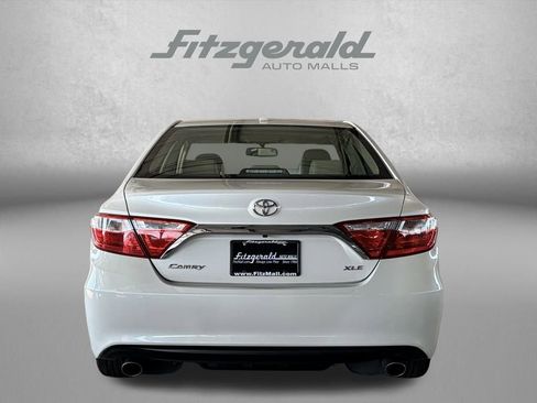 Used 2017 Toyota Camry XLE image 8