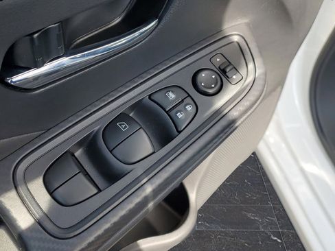 New 2025 Nissan Versa SV w/ Trunk Package image 26