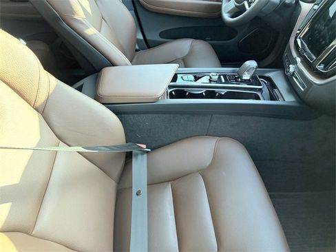 Used 2019 Audi Q8 Premium Plus image 5