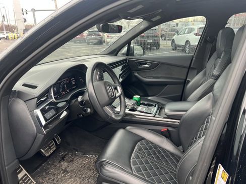 Used 2020 Audi SQ7 Premium Plus w/ Driver Assistance Package image 5