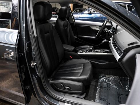 Used 2017 Audi A4 2.0T Premium image 38