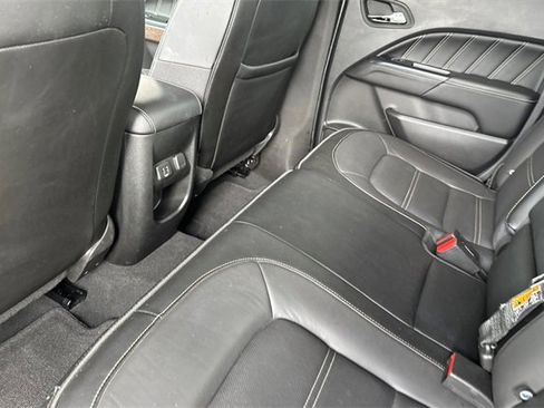 Used 2021 GMC Canyon Denali image 12