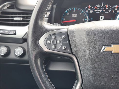 Used 2020 Chevrolet Suburban Premier image 29