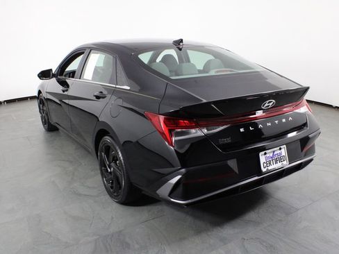 Certified 2026 Hyundai Elantra SEL Sport Premium w/ Cargo Package FWD image 16