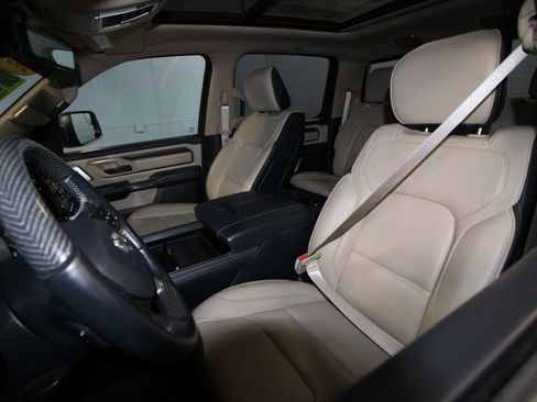 Used 2021 RAM 1500 Limited AWD/4WD image 4