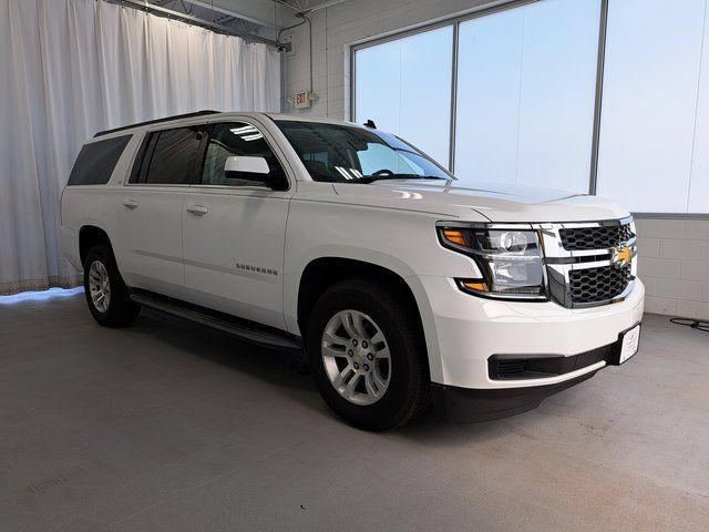 Used 2015 Chevrolet Suburban LS RWD image 4
