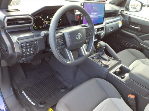 New 2025 Toyota Tacoma TRD Off-Road image 4