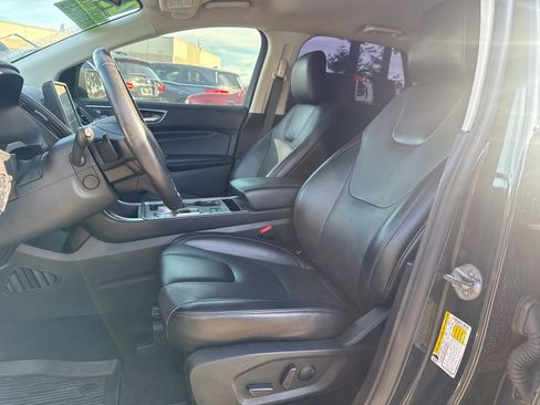 Used 2022 Ford Edge Titanium w/ Equipment Group 301A image 11