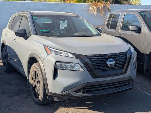 Certified 2023 Nissan Rogue SV w/ SV Premium B Package image 4