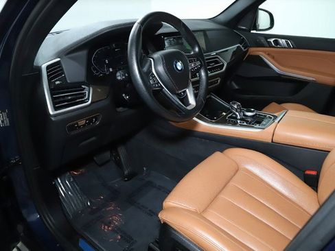 Certified 2022 BMW X5 xDrive45e w/ Executive Package image 19