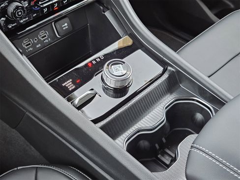 New 2025 Jeep Grand Cherokee L Limited w/ Black Appearance Package image 21