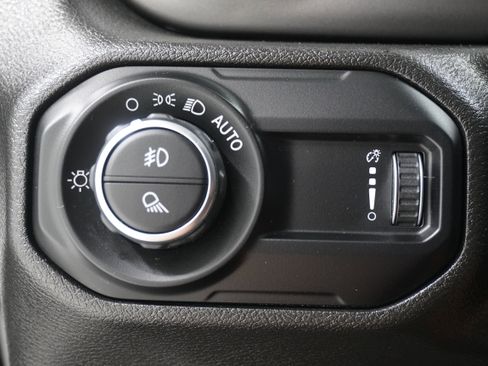 Used 2023 Jeep Gladiator Sport image 26