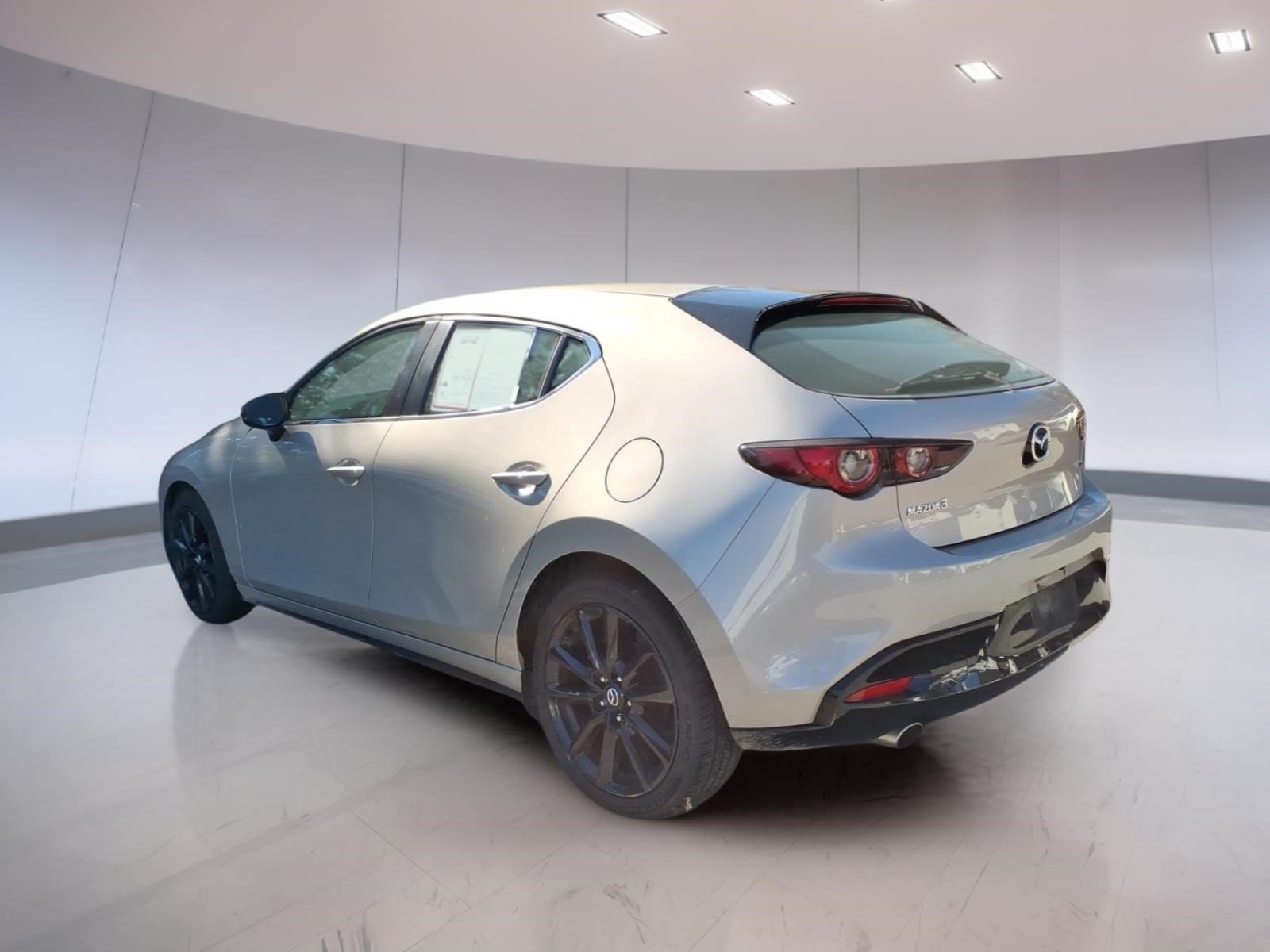 Used 2024 MAZDA MAZDA3 s FWD image 3