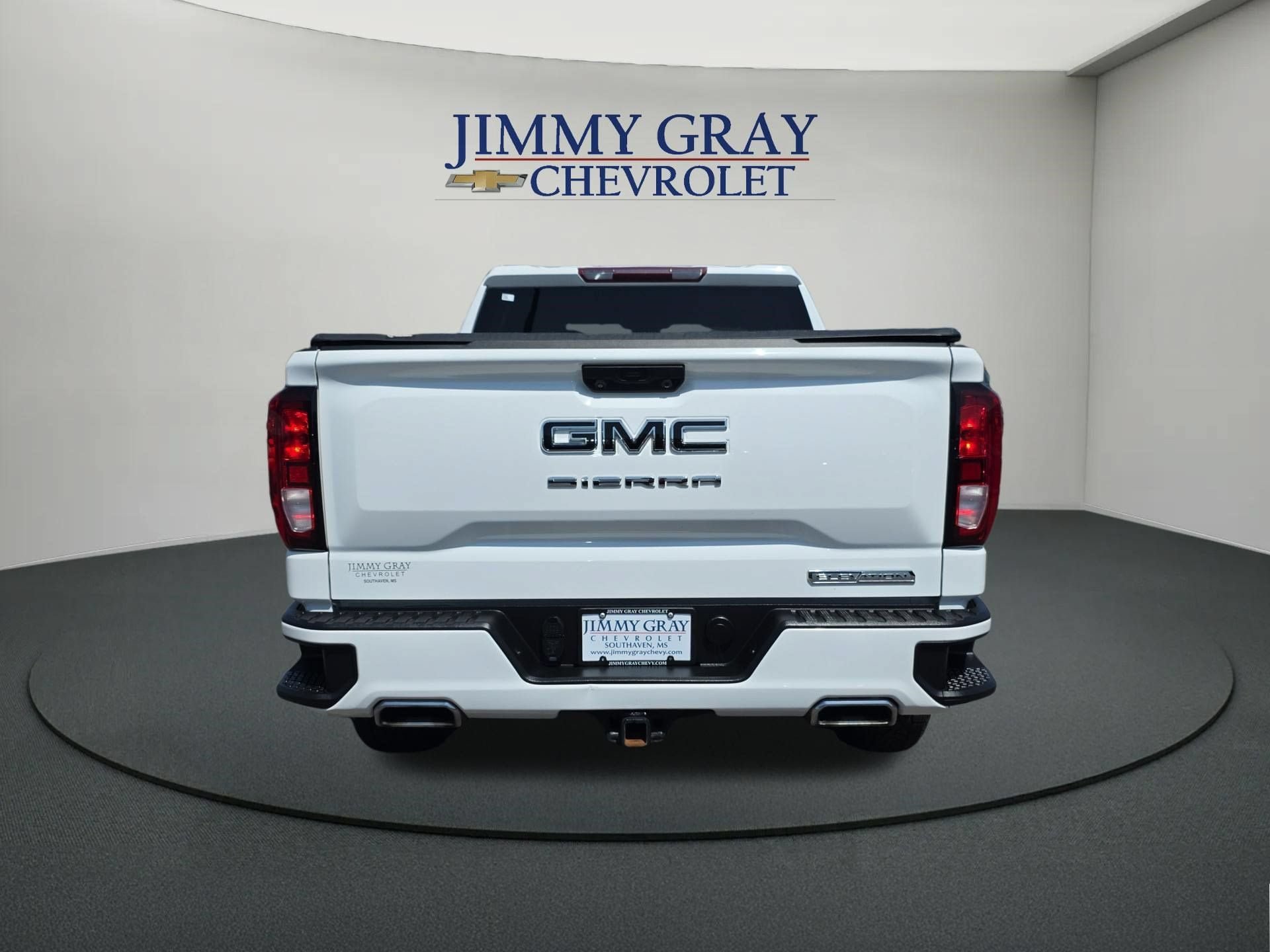 Used 2024 GMC Sierra 1500 Elevation w/ LPO, Elevation Black Package AWD/4WD image 4
