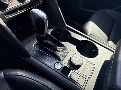 Used 2018 Volkswagen Atlas SE image 25