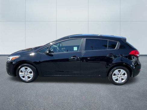 Used 2018 Kia Forte LX FWD image 3